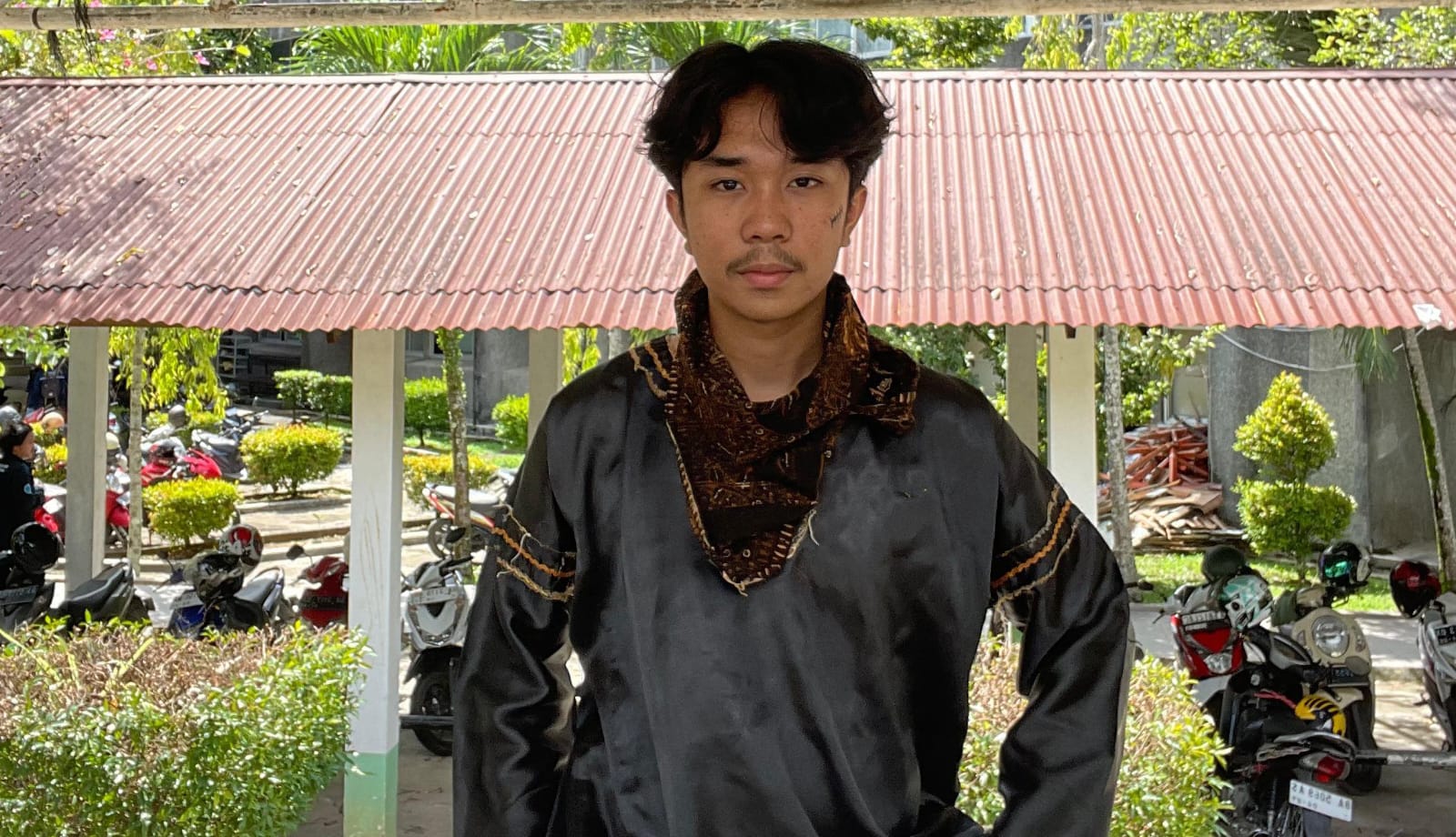  Penulis: Andika Putra Wardana